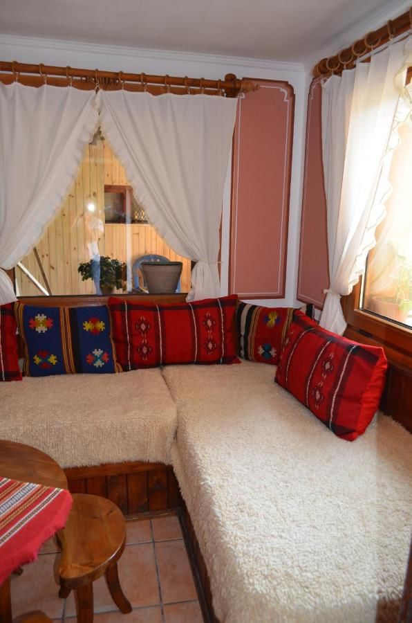 Гостевой дом Zlatniyat Telets Guest Rooms Копривштица-28