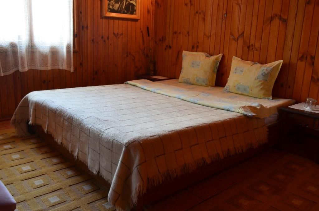 Гостевой дом Zlatniyat Telets Guest Rooms Копривштица-52