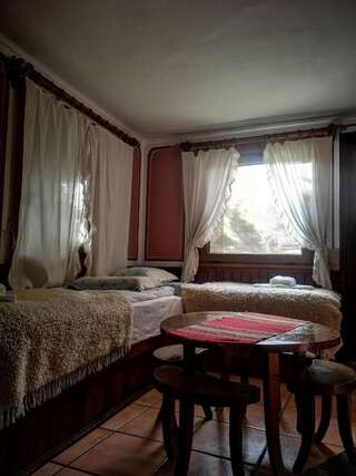 Гостевой дом Zlatniyat Telets Guest Rooms Копривштица Апартаменты с 1 спальней-2